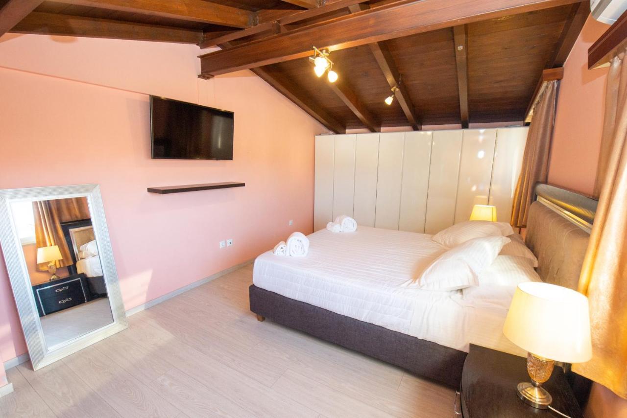 Venetian Apartments, 650M From Corfu Port Ngoại thất bức ảnh